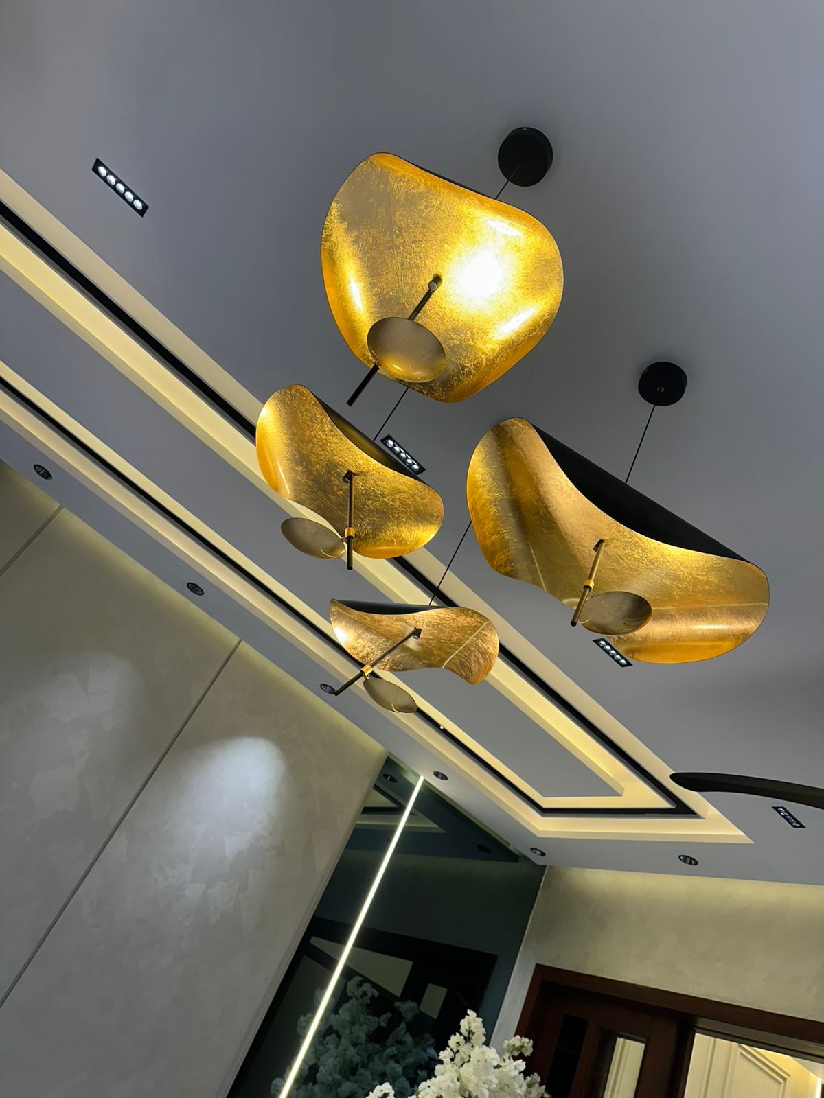 10 Marla Luxury Designer House - Image 8