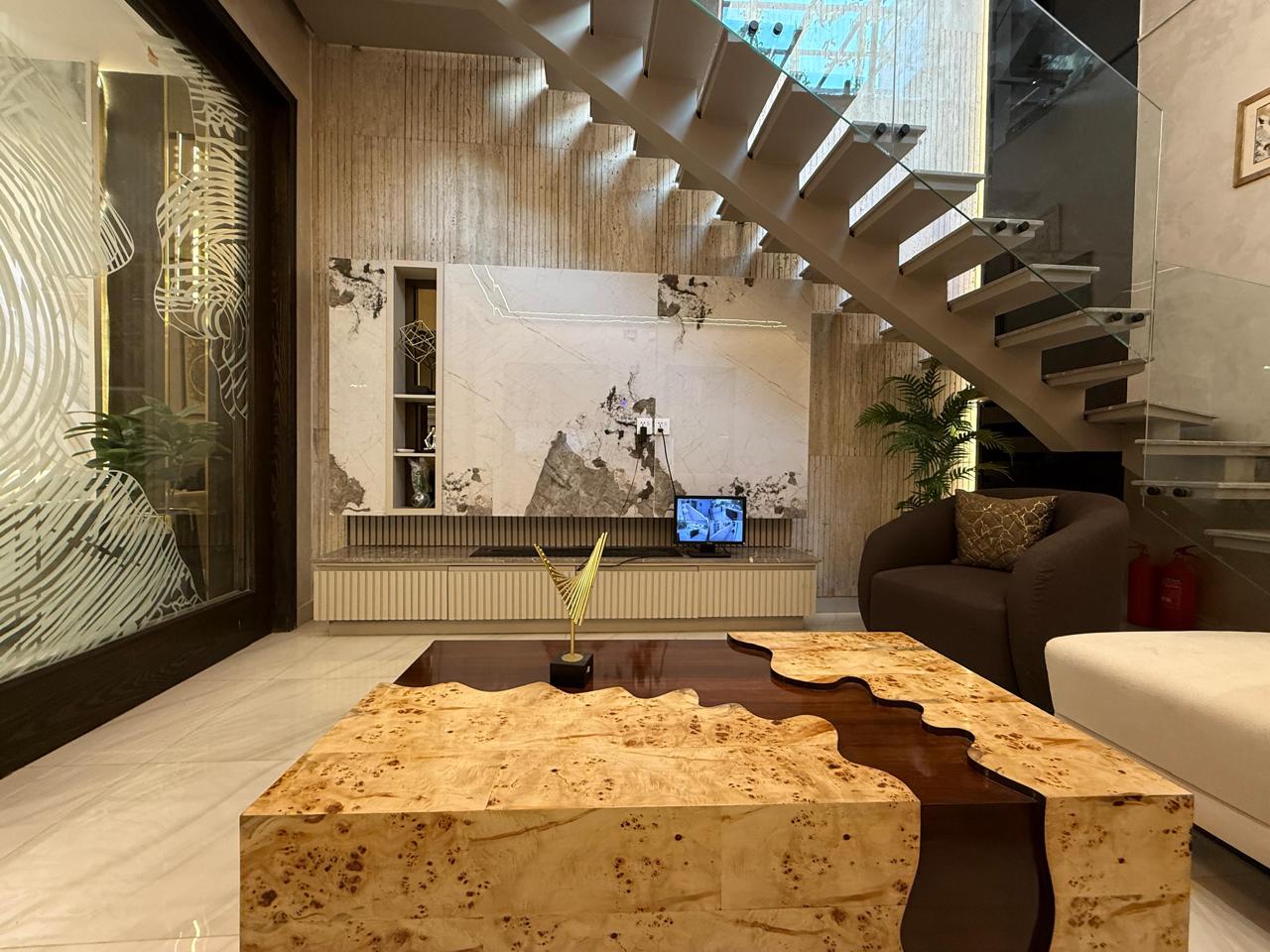 10 Marla Luxury Designer Furnished House - Image 16