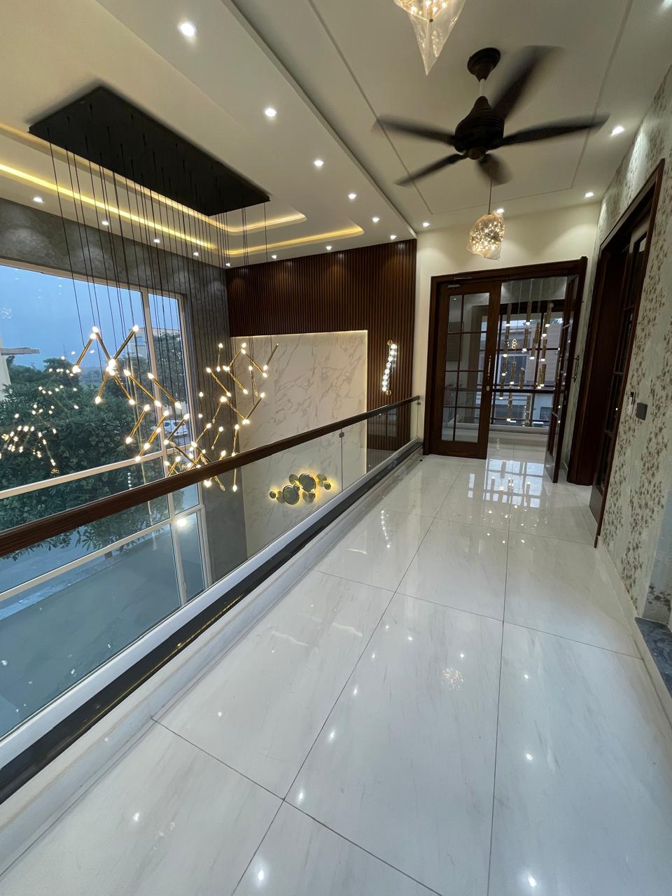 12.5 Marla Modern House - Image 8