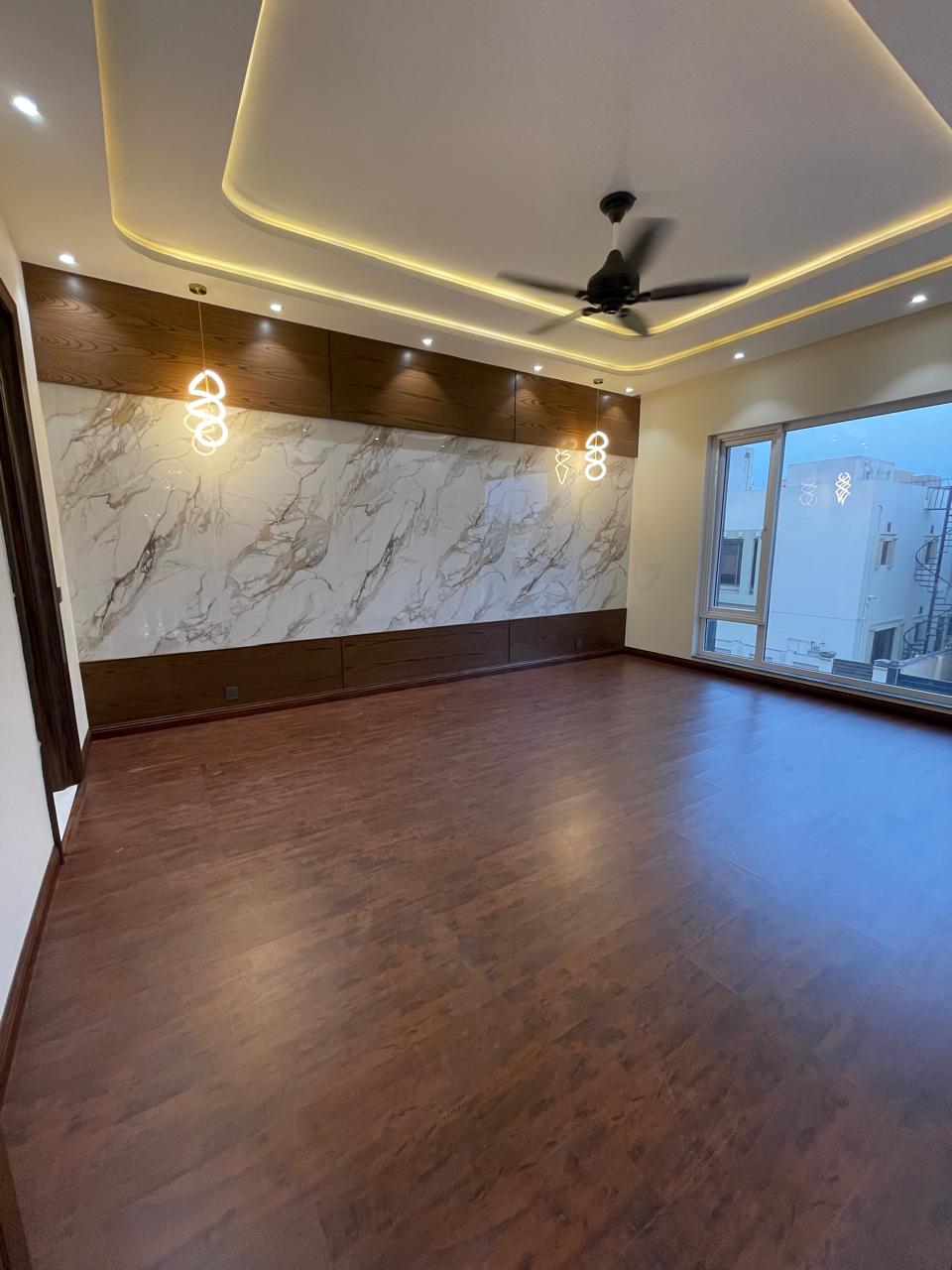 12.5 Marla Modern House - Image 9