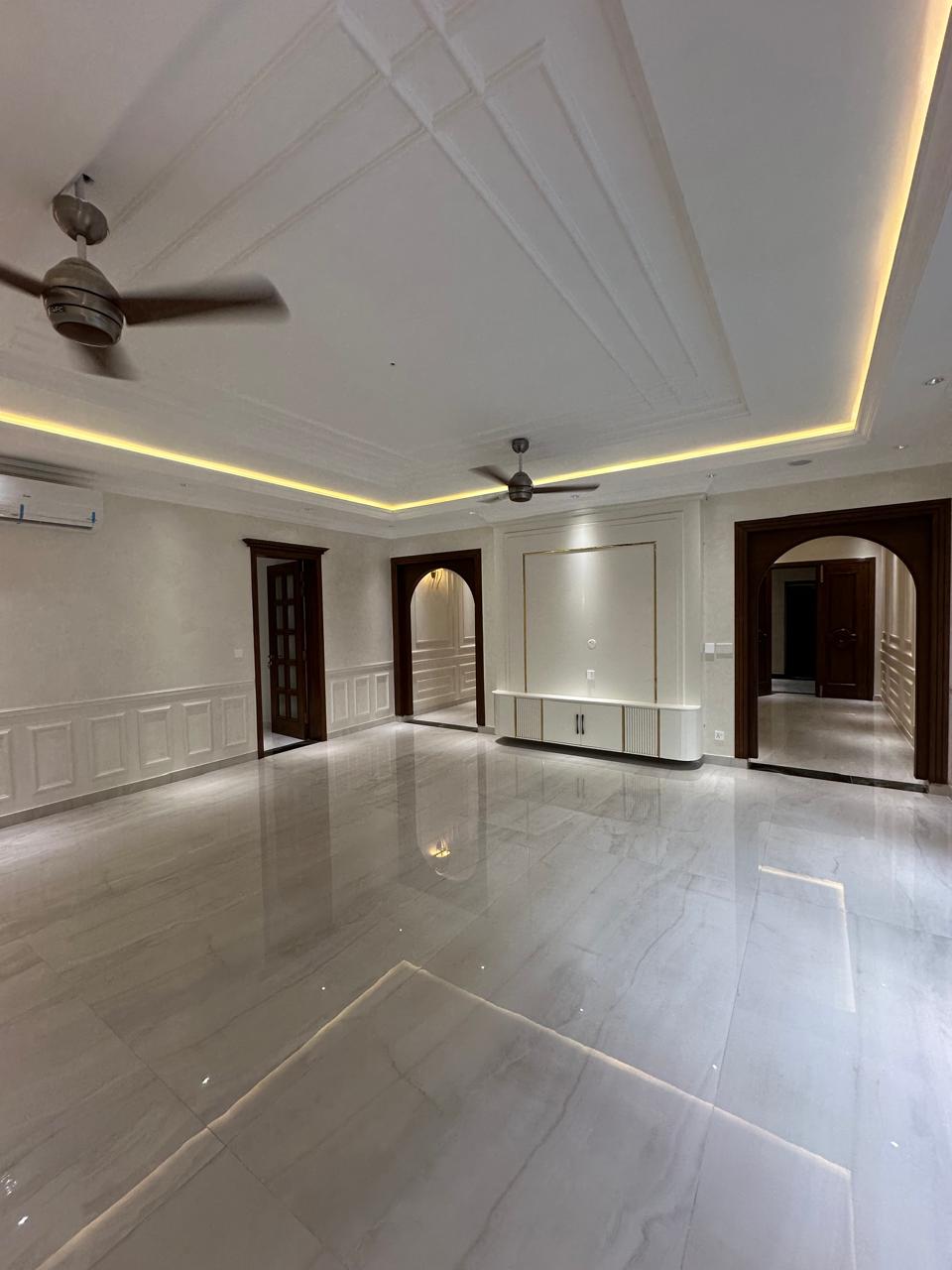 4 Kanal Furnished House - Image 9