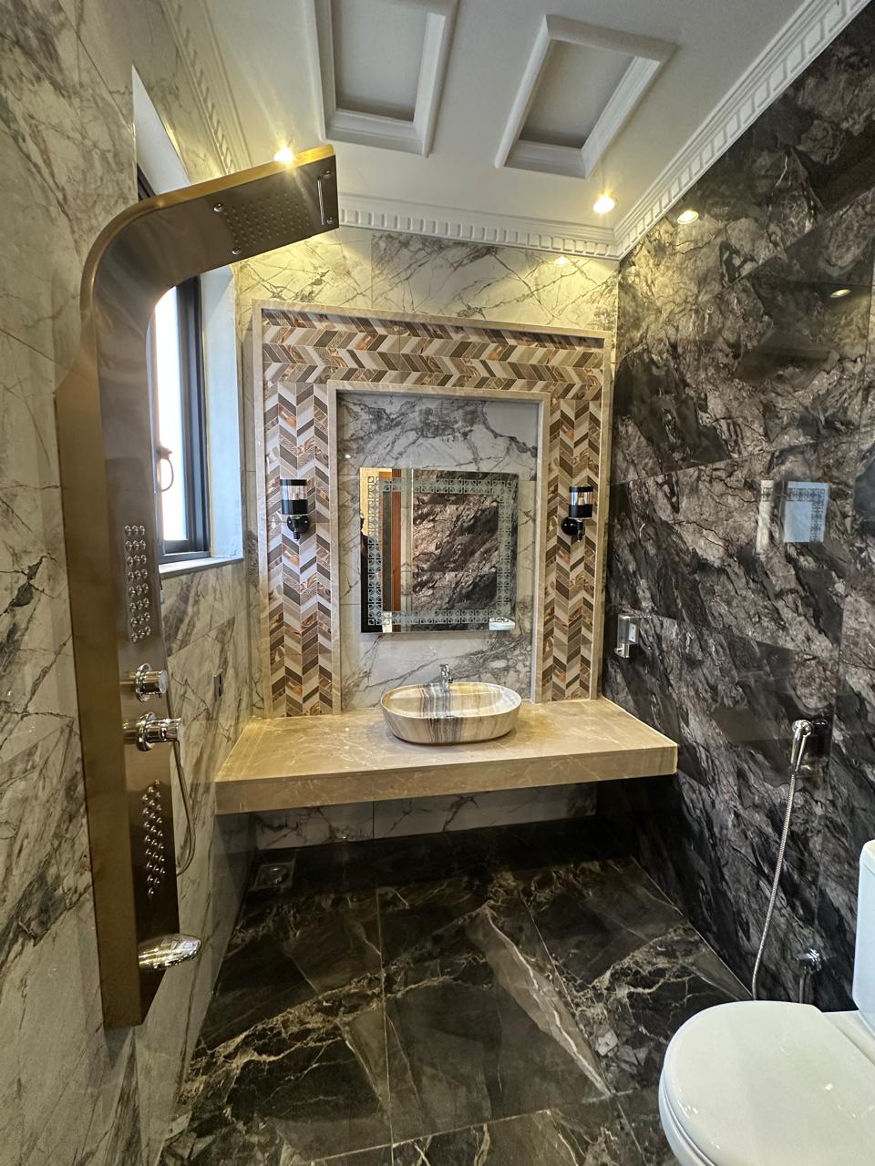 10 Marla House in Johar Block - Image 32